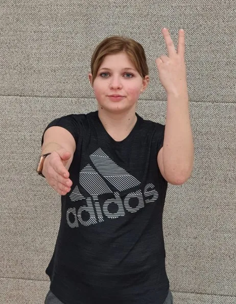 Schiedsrichterzeichen 2-Minuten-Strafe